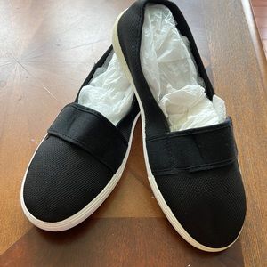 Nice Bobbie Brooks cloth